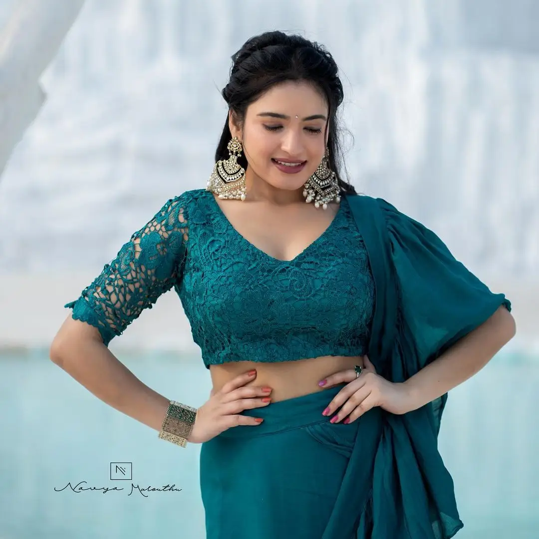 BIG BOSS FAME RATHIKA ROSE WEARING BLUE LEHENGA CHOLI